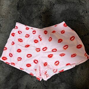 Colsie Pink Lip Pajama Shorts Size L